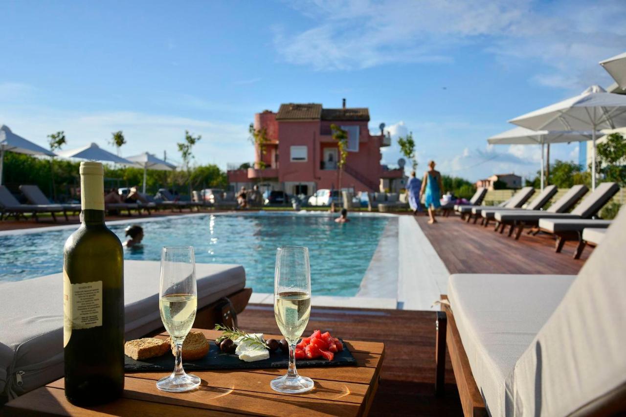 V Luxury Suites Kanálion Exterior photo