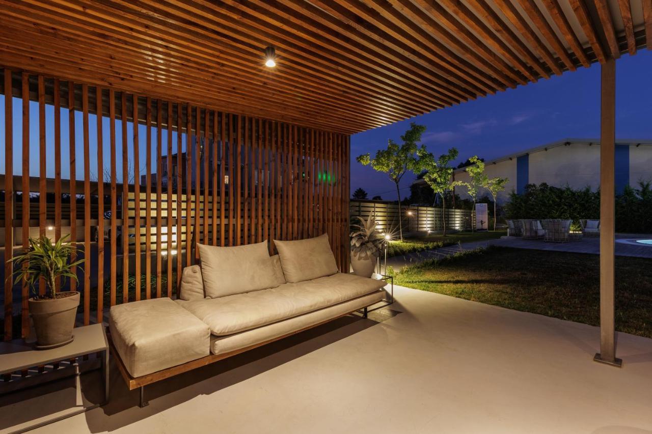 V Luxury Suites Kanálion Exterior photo